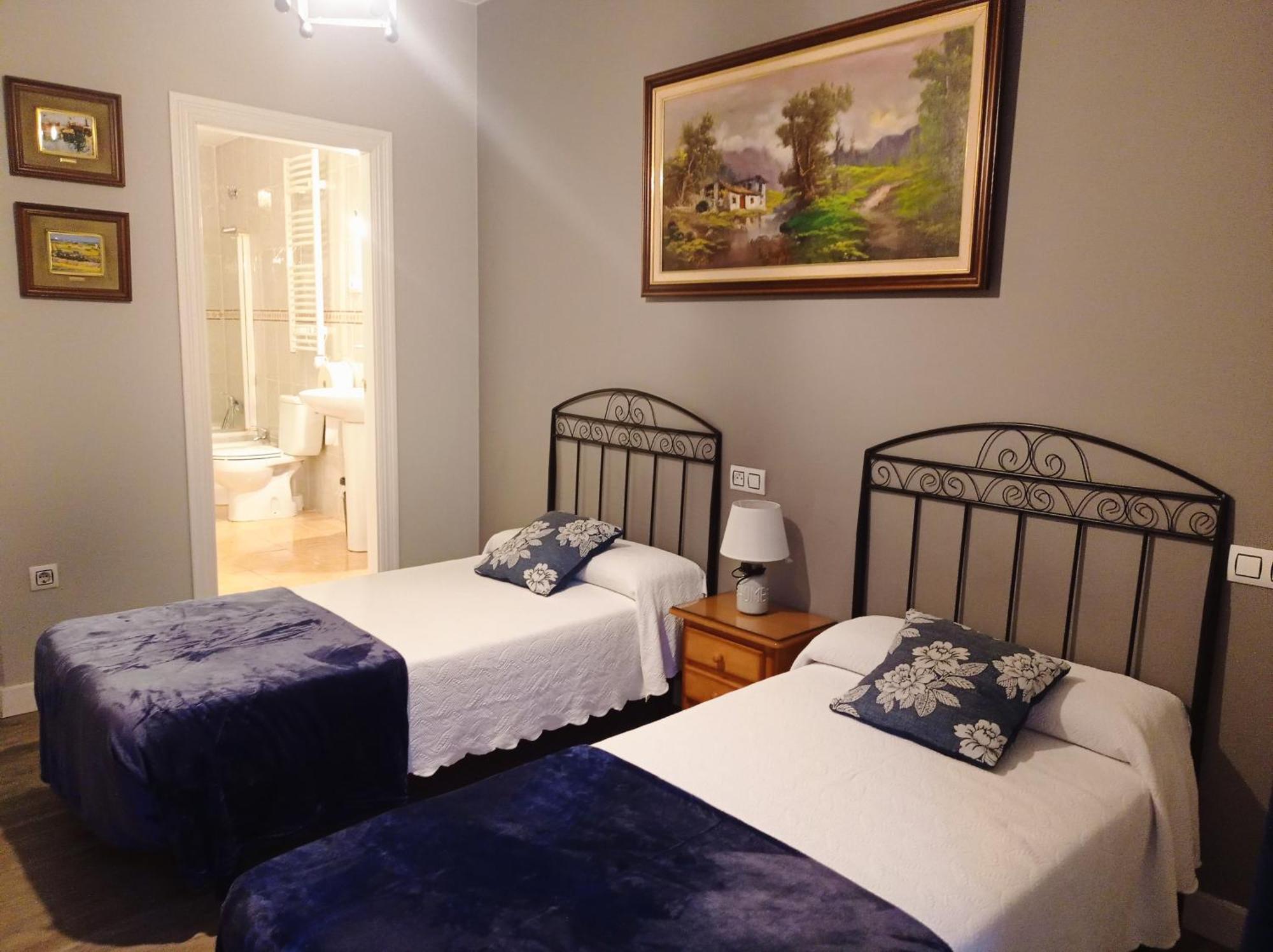 Twin Room with Private Bathroom,1658850599:JPEG